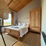 Voyage House In The Countryside Polen Turan